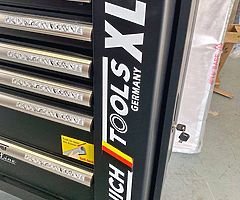 BRAND NEW 2019 XL EDITION GERMAN MANUFACTURED TOOL TROLLEY INCLUDING 296 PIECES OF TOOLS