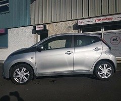 172 Toyota Aygo 1.0/ONLY 20k kilometres/High spec/Manual - Image 9/10