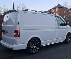 2014 Volkswagen Transporter - Image 3/10