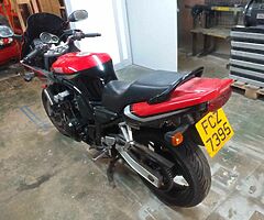 2000 Yamaha Fazer - Image 5/10