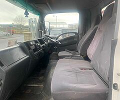 2014 Isuzu NPR Open Flat Bed - Image 3/8