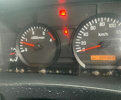 2014 Isuzu NPR Open Flat Bed - Image 6/8