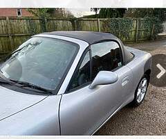2002 Mazda MX-5 - Image 5/10