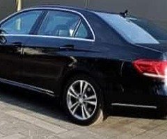Mercedes Benz E300 Bluetec Hybrid - Image 3/4