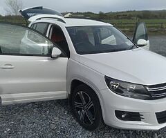 2014 Volkswagon tiguan - Image 7/10