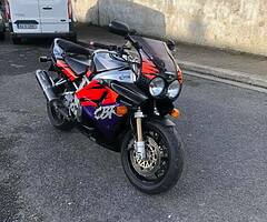 1993 Honda Fireblade - Image 8/9