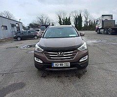 2014 hyundai santa fea 7 seater - Image 3/8