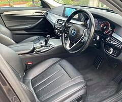 2017 BMW Series 5 - Image 4/10