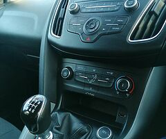 1.6 MANUAL Diesel Ford Focus 2017 For Sale - Image 4/10