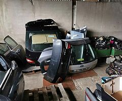 Car parts for sale! - Image 5/5