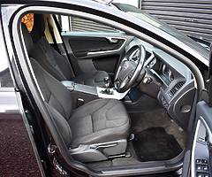Volvo XC60 2.4 D5 - Image 5/8
