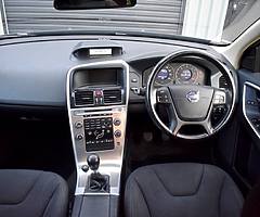 Volvo XC60 2.4 D5 - Image 6/8