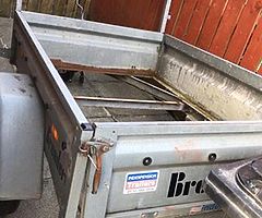 TRAILER NEEDS FIXED
