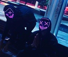 Neon_mask_ireland - Image 7/10