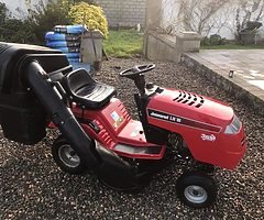 Jonsered LR10 ride on mower