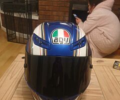 Helmet - Image 3/6