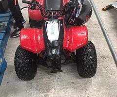Suzuki Lta 50