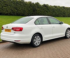 2015 Volkswagen Jetta - Image 6/10