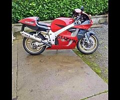 Gsxr 600
