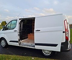 Ford Transit Custom - Image 9/10