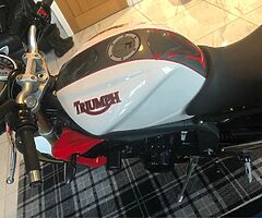 2012 Triumph Street Triple - Image 4/10