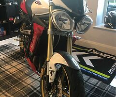 2012 Triumph Street Triple - Image 10/10