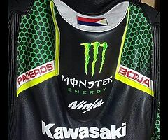 Customized suit included boots gloves complete set with original quality price is 450£ - Image 8/10