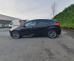 Ford Focus ST-Line 1.0 ecoboost - Image 5/9
