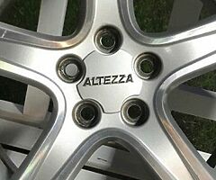 Altezza/ Lexus centre caps wanted
