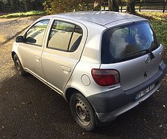 2001 toyota Yaris