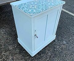 Very nice old painted cupboard with keys