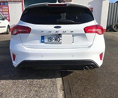 Ford Focus st-line 1.5tdci 120bhp - Image 3/5