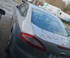 Ford mondeo zetec 1.8 tdci, and 1.6 petrol Breaking - Image 3/5