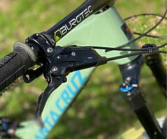 2020 Santa Cruz Bronson CC Medium - Image 10/10