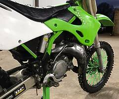 2001 KX 125