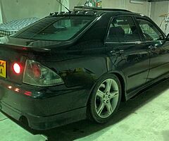 2004 Lexus IS 200