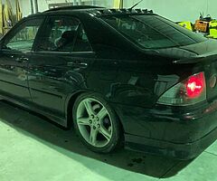 2004 Lexus IS 200 - Image 5/7