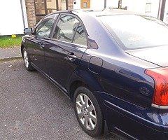 08 toyota avensis