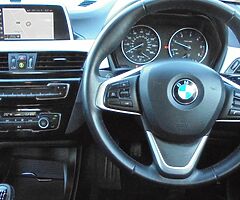 2017 BMW X1 - Image 5/10