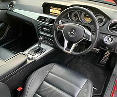 2011 Mercedes-Benz C-Class - Image 4/10