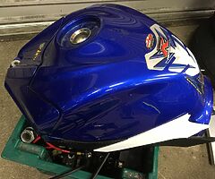 08-10 suzuki gsxr fuel tanks