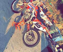 2004 Honda CR