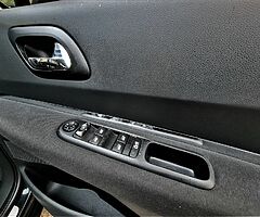 2014 Peugeot 5008 - Image 9/10