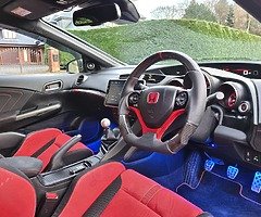 **2016 Honda Civic Type-R Turbo FK2** - Image 4/10
