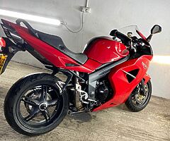 2005 Triumph Sprint ST 1050