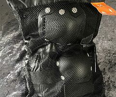 Oxelo protection￼ for scooters brand new