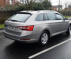 (162) Skoda Superb estate 2.0tdi 150bhp