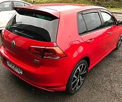 2013 VW Golf 1.6 TDi Highline with R-Line Exterior Pack