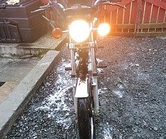 Suzuki gn125