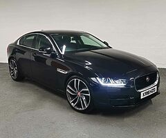 2016 Jaguar XE - Image 4/6